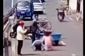 #歌曲搀扶 水泥搬运工救起落水女孩！女孩和母亲当场跪谢！登门拜谢！救命之恩终生感谢！值得宣传称赞！视频封面