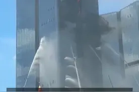 深圳151米超高楼起火？消防：是演习，消防车 无人机 机器人齐上阵视频封面