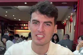 深夜潮汕砂锅粥，第一次看见蛤蟆也能煲粥太硬核了…#被低估的宝藏心动餐厅#心动榜餐厅#心动榜#抖音五一吃喝玩乐节 #谁懂为这道菜跑了多远