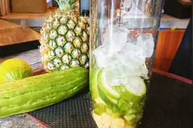 没想到苦瓜和菠萝还能做柠檬茶，也太神仙了吧！视频封面