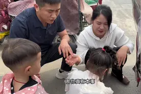 小六六手不老实，明明和小丁一招解决视频封面
