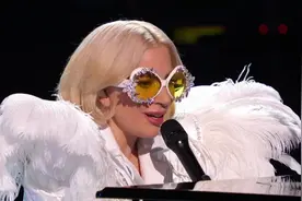 Lady Gaga，本名史蒂芬妮·乔安妮·安吉丽娜·杰尔马诺塔视频封面