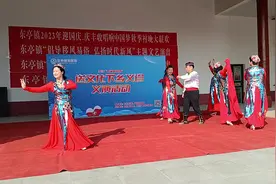 阳春白雪新疆舞队下乡演出视频封面