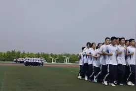 #抖音创作者大会话题 #校园 #前程似锦 #活力校园视频封面
