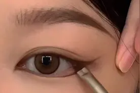眉毛+狐狸眼线画法精髓，这下总会了吧#美妆视频封面