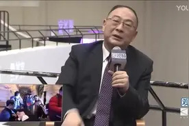 金灿荣：咱们应该努力提高科研人员的待遇。视频封面