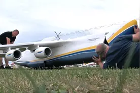 AN-225，只有93KG重量模型飞机，这也做的太像了吧，还可以开脑袋视频封面