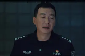 《三叉戟》老板姓屁，百家姓有姓屁的么？视频封面