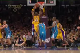 【NBA藏经阁】拉杆隔扣绝杀美如画！一起来欣赏科比生涯40佳球视频封面