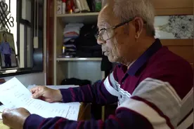 老伯今年八十二 观澜山歌唱到老图片