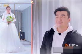 奥运冠军何雯娜超美孕肚婚纱照，梁超绕圈式赞美视频封面