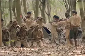 二战片：英属印度军无条件投降日军，让前线的士兵全沦陷为战俘视频封面