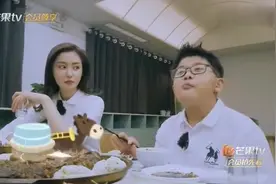 综艺日常：张天爱问侄子你为什么对我这么好呢侄子你是我姑啊视频封面