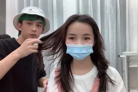 额头饱满的女生看过来，这款刘海非常适合，剪完不仅好看还瘦脸视频封面