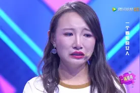 19岁精致小男友为爱卸妆，女友感动的热泪盈眶，观众尖叫连连视频封面