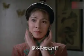 影视：女鬼竟然摘下自己的头，可把小伙吓惨了。视频封面