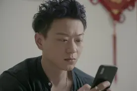 女子手机被偷，机智向手机发了一条信息后，小偷竟亲自上门归还视频封面