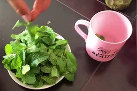 经常用它泡水喝，清热解暑视频封面