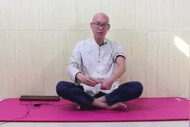 肺气不足，每天拍打2处，疏通肺经，肺气足，人更有气魄视频封面
