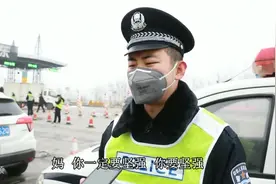 战疫故事！妈妈对值勤的儿子说：你在工作中加油，我在抗癌中加油视频封面