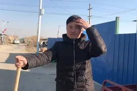 盐碱地是什么样子的，阿龙带你看最直观的盐碱地！视频封面