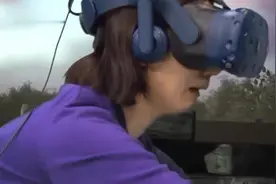 一位韩国母亲通过VR技术，看到自己去世的7岁女儿，场面太感动了视频封面
