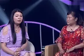 奇葩母亲强迫女儿拿40万给弟弟结婚，揭开真相，嘉宾直呼：写欠条视频封面