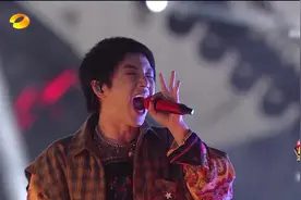 2020湖南跨年：华晨宇《七重人格》舞台首秀，绝美高音惊艳全场！视频封面