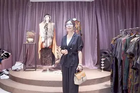 干练又精致的通勤套装，搭配亮色包包，很有职场女性魅力视频封面