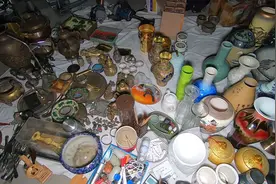 看看北京大柳树鬼市都有哪些好东西？商贩的销售技巧让人挪不开脚视频封面