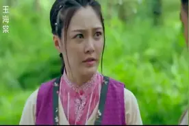 日本女鬼子怀了中国人的孩子，鬼子以为她叛变，直接就是两枪！视频封面