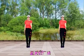 久坐不动血管会淤堵，踮脚甩手走一走，血液循环旺盛，身体更健康视频封面