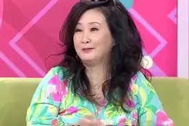 李敖遗产争夺战，每月只给一千美元给李文，李文节目公开表质疑！视频封面