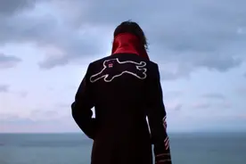 Gucci和乐队主唱Bobby Gillespie在摩洛哥拍摄的探寻之旅艺术短片视频封面