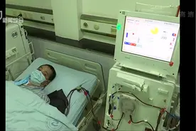 自制果酒“真要命”！广州多人聚会喝了这种水果酒，患急性肾损伤视频封面