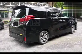 小伙太爱面子太能装，100万买个大面包，看看这内饰你觉得值不值视频封面