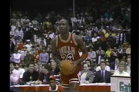 【NBA藏经阁】扣篮大赛最初的经典 1984年乔丹大战威尔金斯！视频封面