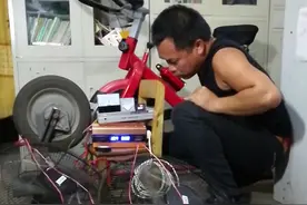 DIY动感单车发电装置（第二步）视频封面