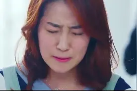一大包泻药放进美女杯子里，这是有多大的仇啊！视频封面
