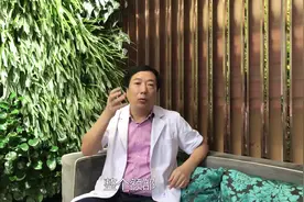 脸大、脸胖该怎么办？整形医生教你如何改变面部轮廓！视频封面
