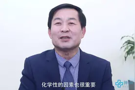 什么是肾脏肿瘤？引起肾脏肿瘤的原因有哪些？如何预防肾脏肿瘤？视频封面