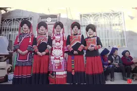 四川彝族婚礼，还有好多单身美女，彩礼钱30万起步，很难嫁出去视频封面