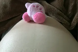 孕33周实拍我家宝宝的大力胎动，力气这么大估计八成是个男宝！视频封面