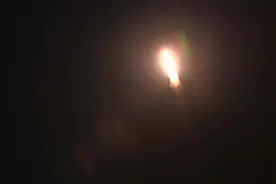 当地时间1月5日美新组建的太空军首次试射洲际弹道导弹（民兵-3）视频封面