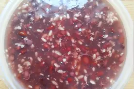 红豆粥这样做香甜软糯汤汁浓稠，补血养胃，暖暖的常喝气色好。视频封面