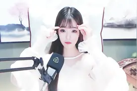 小姐姐献唱《怪我咯》，优美的歌声，温暖了观众心底视频封面