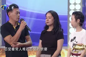 跨时代战书：爸爸送巧克力鼓励患病女儿，暖心小纸条感动众人视频封面