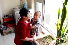 11个月宝宝最近事事多了，小手也学会指了，也知道表达自己想法了视频封面