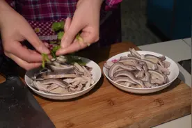 一道白切猪肚，非常香脆可口，制作非常简单，你也试试！视频封面
