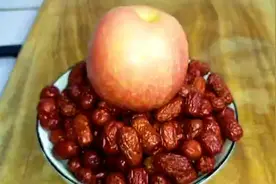 1斤红枣1个苹果，做出香甜浓郁的红枣苹果酱，夹面包做馅料吃不够视频封面